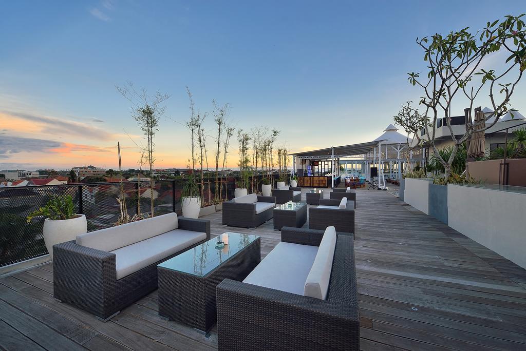De Vins Sky Hotel Seminyak Εξωτερικό φωτογραφία