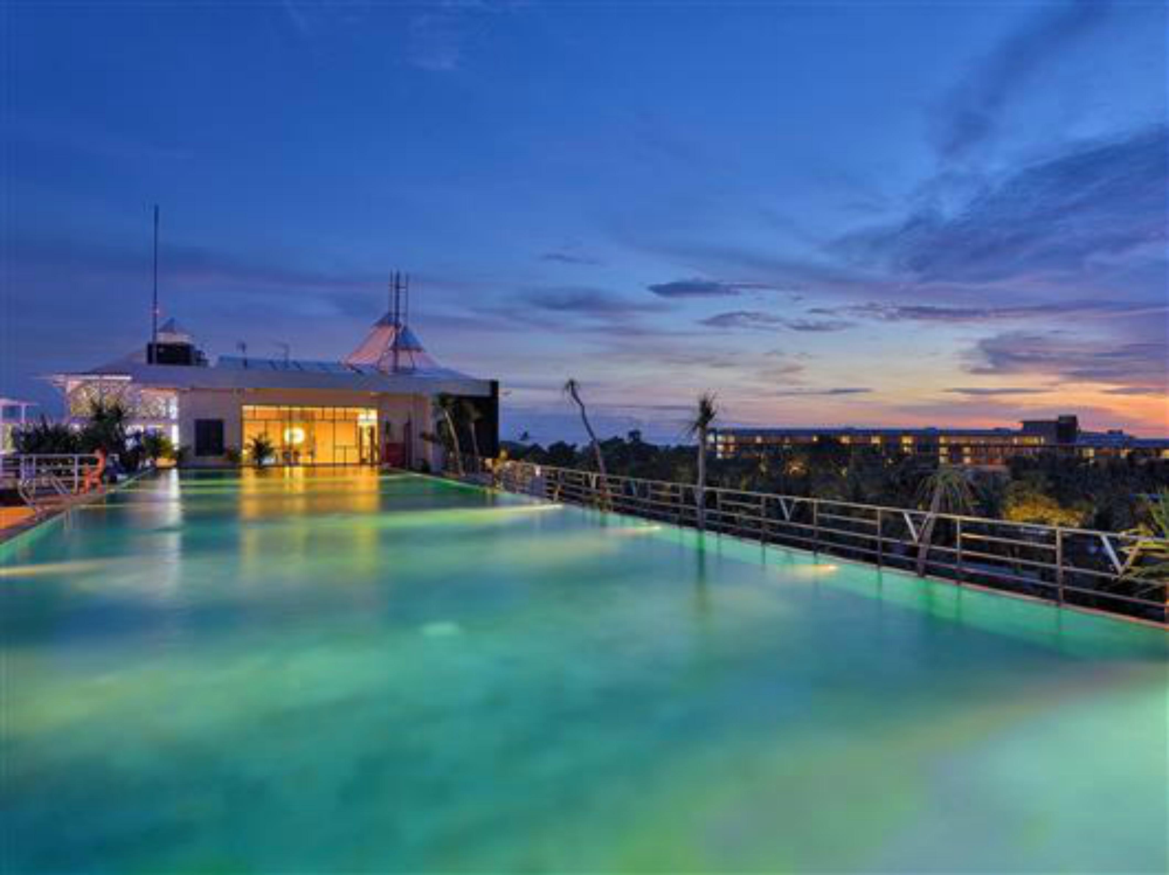 De Vins Sky Hotel Seminyak Εξωτερικό φωτογραφία