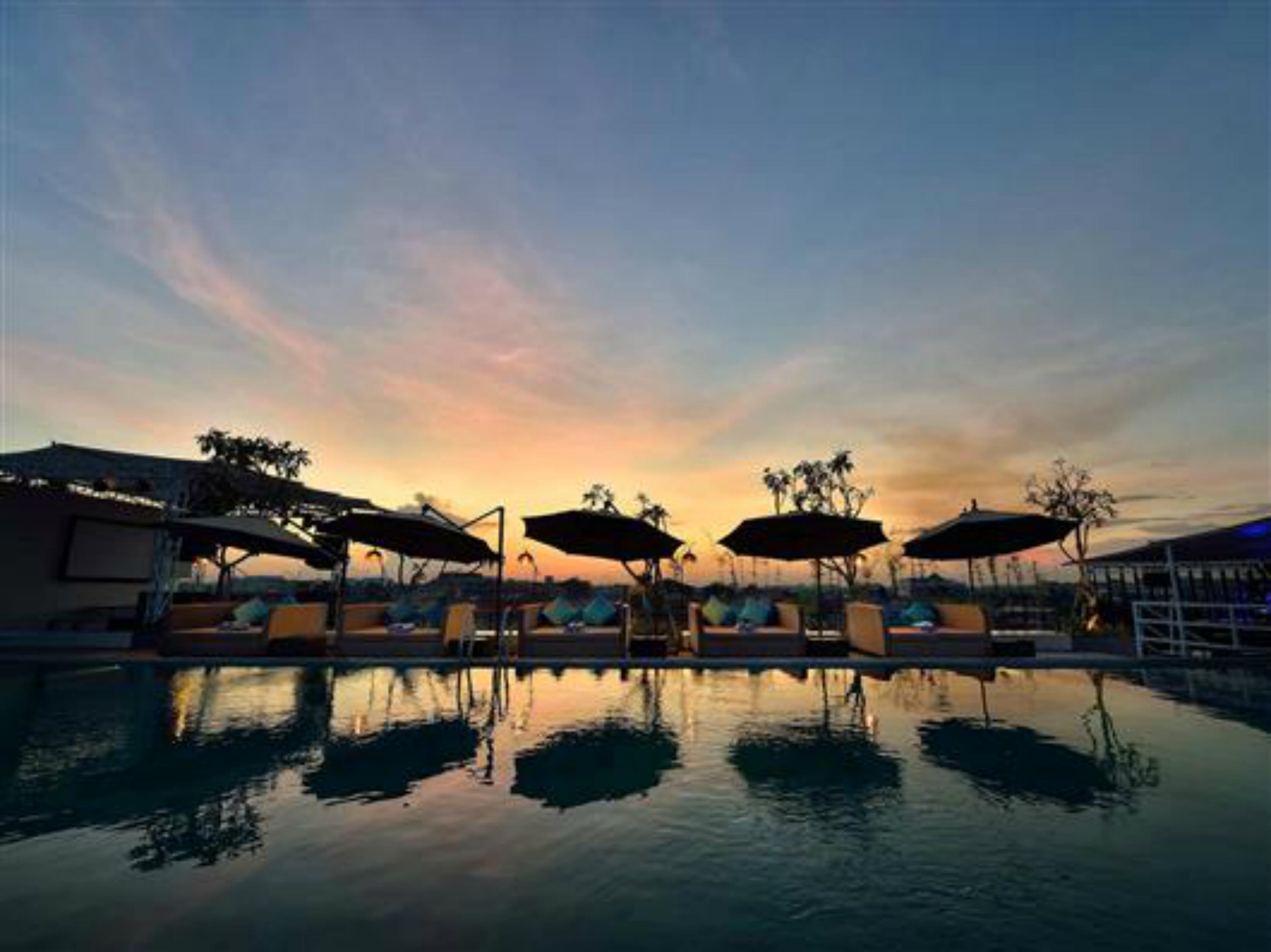 De Vins Sky Hotel Seminyak Εξωτερικό φωτογραφία